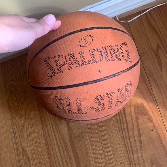 NBA Other - Selling a basketball any questions ask 💕😊